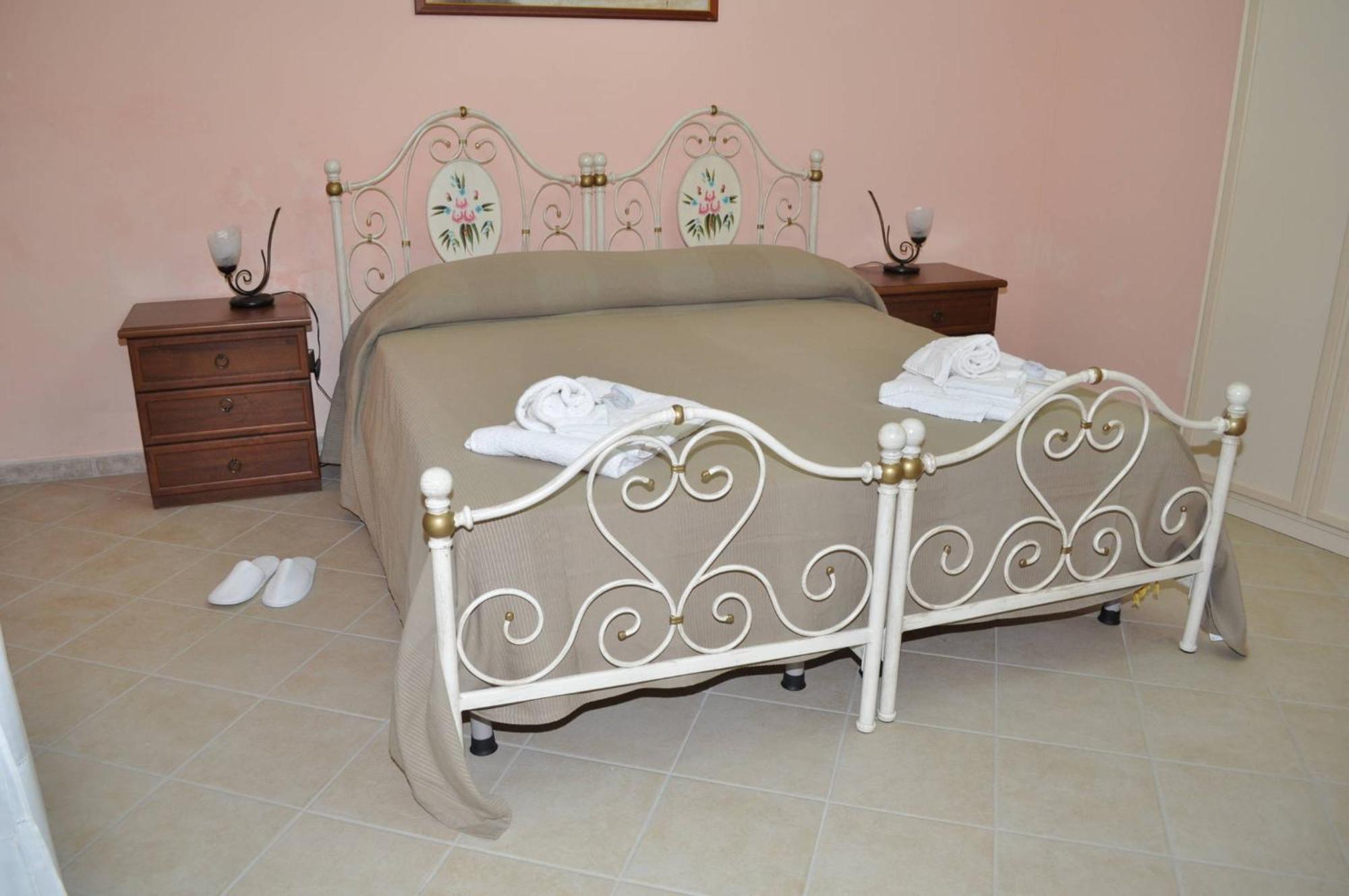 Case Albergo Al Cortiletto Licata Luaran gambar