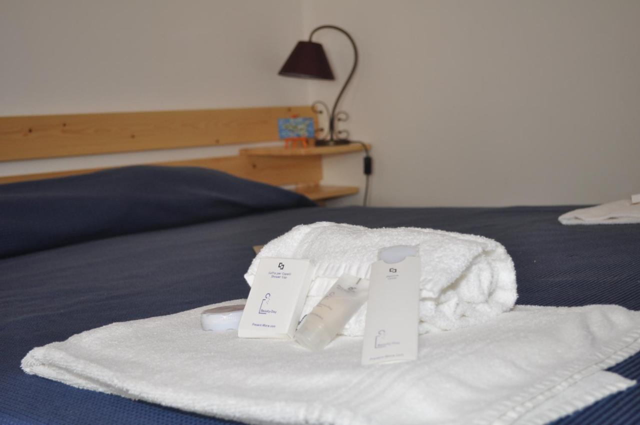 Case Albergo Al Cortiletto Licata Bilik gambar